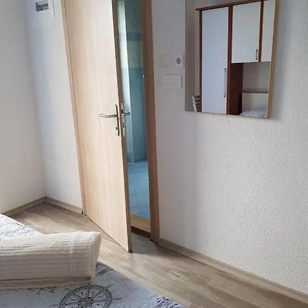 Apartment Seaside Apartment Neda *
