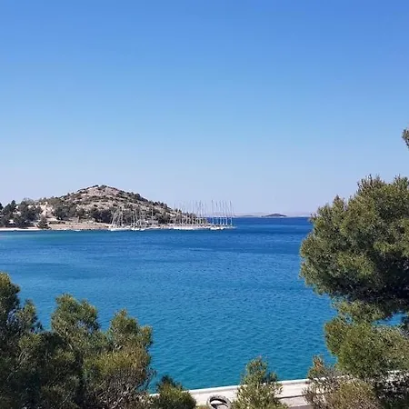 Seaside Apartment Neda Drage