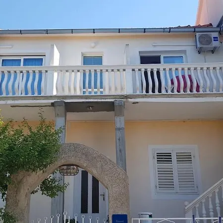 Seaside Apartment Neda Apartment Drage